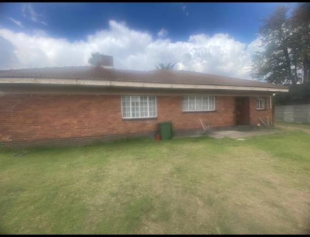 3 BEDROOM HOUSE FOR SALE IN PULLENS HOPE